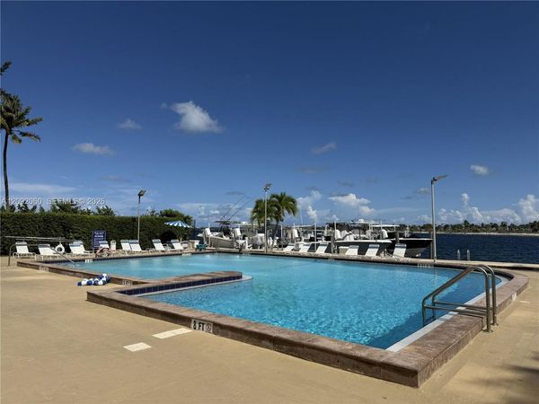 150 SE 25th Rd , Unit 6E, Miami, FL 33129