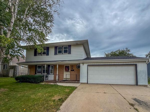 732 S 96th STREET, West Allis, WI 53214