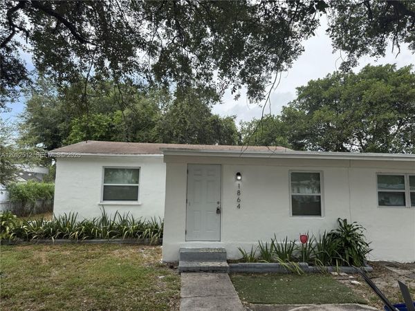 1864 NW 88th Ter , Miami, FL 33147