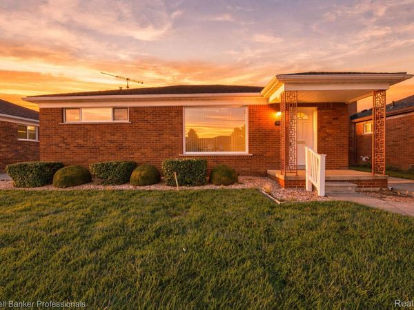 23131 Playview Street , St Clair Shores, Mi 48082