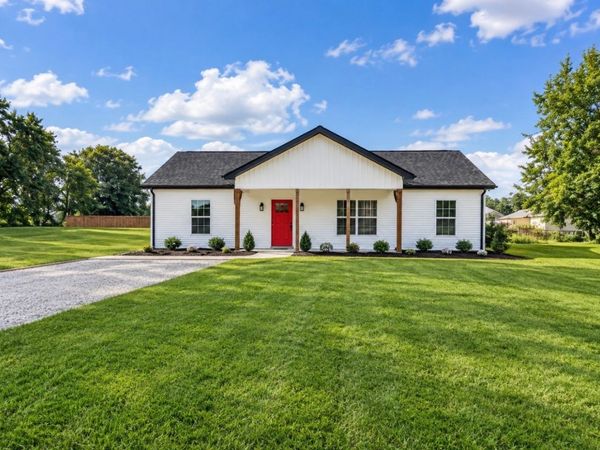 111 Cherokee Trail , Shelbyville, TN 37160