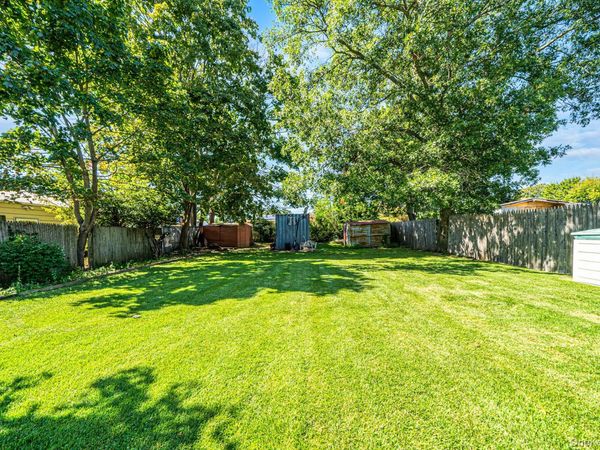 182-A Commack Road , Deer Park, NY 11729