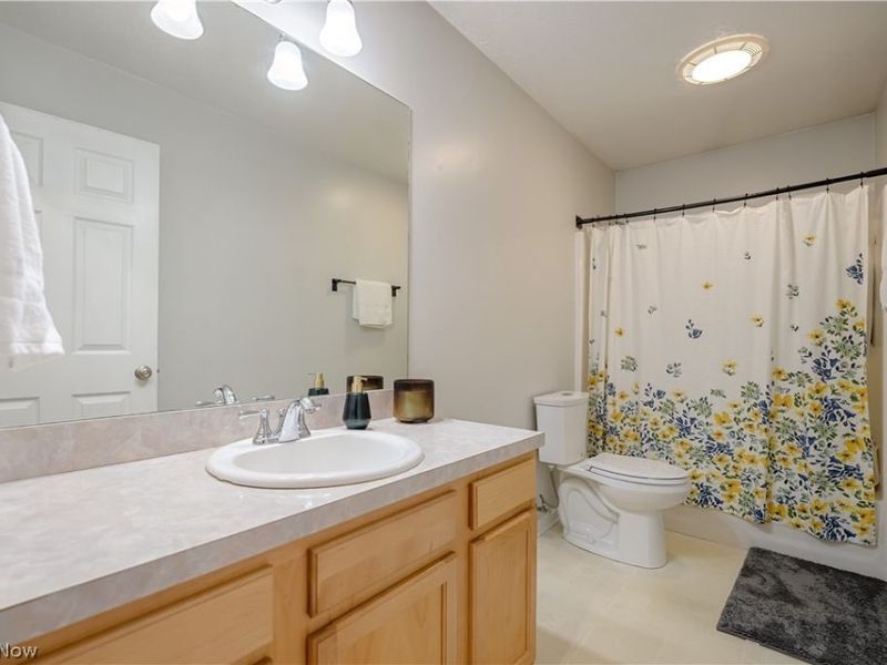 477 Franklin Avenue, Barberton, OH 44203 Photo 7