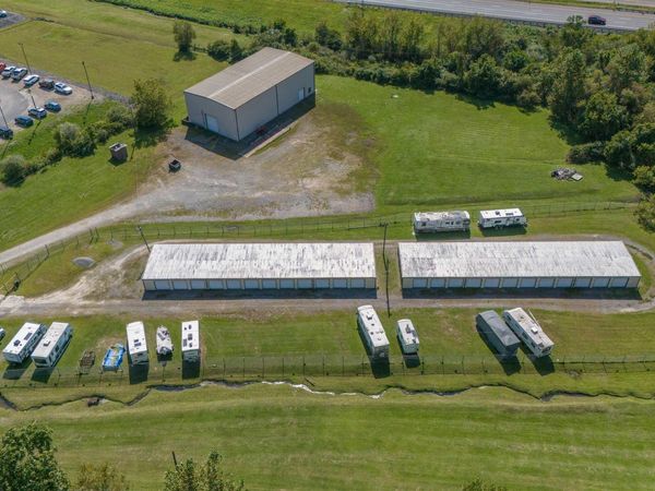 622 Barnetts Run Road, Bridgeport, WV 26330