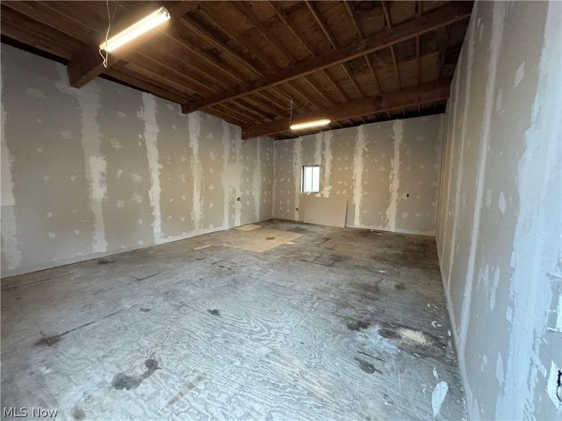 4104 Woburn Avenue, Cleveland, OH 44109 Photo 30