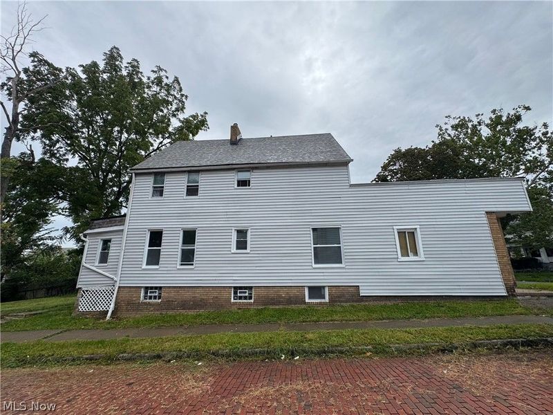 4104 Woburn Avenue, Cleveland, OH 44109 Photo 2