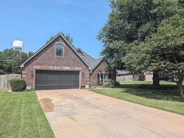 25600 Briar Drive , Claremore, OK 74019
