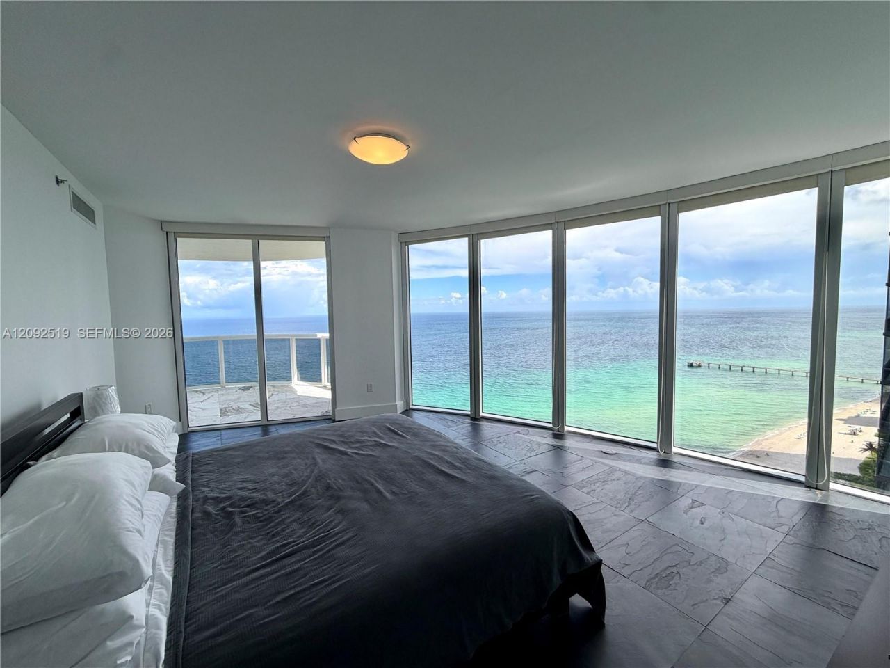 17201 Collins Ave, Unit 3101, Sunny Isles Beach, FL 33160 Photo