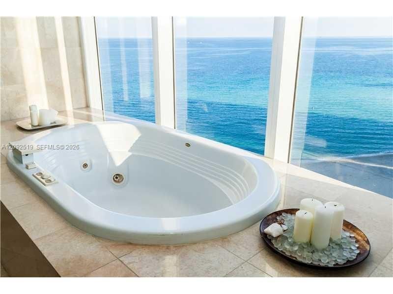 17201 Collins Ave, Unit 3101, Sunny Isles Beach, FL 33160 Photo