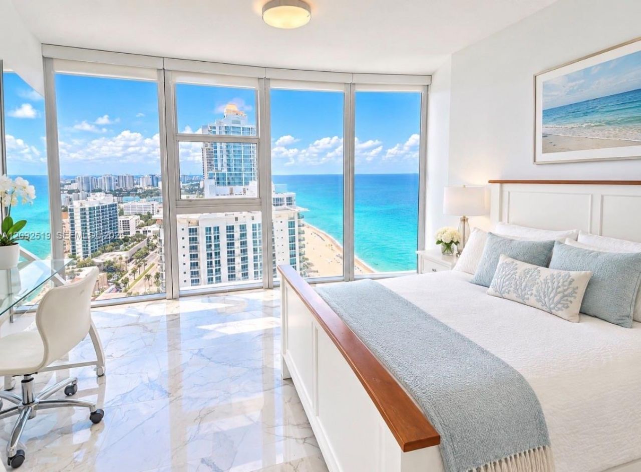 17201 Collins Ave, Unit 3101, Sunny Isles Beach, FL 33160 Photo