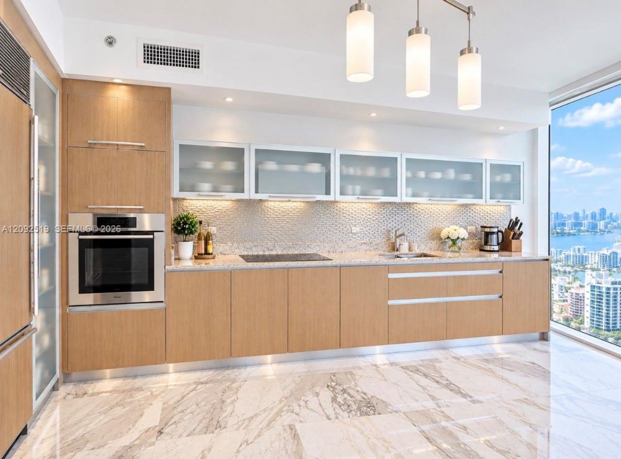 17201 Collins Ave, Unit 3101, Sunny Isles Beach, FL 33160 Photo