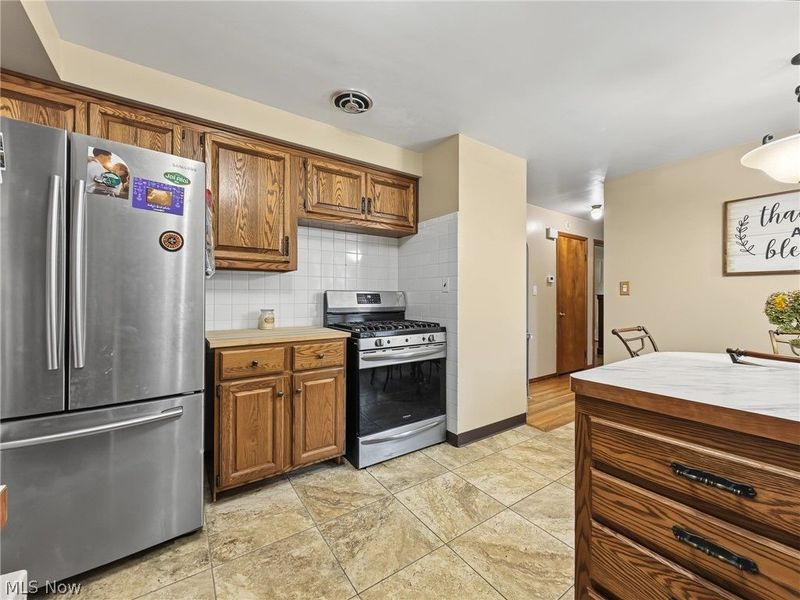 553 Judith Lane, Struthers, OH 44471 Photo 6