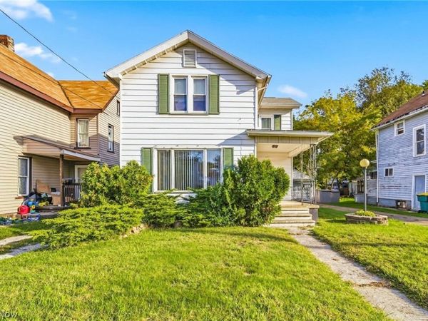 532 State Road , Conneaut, OH 44030
