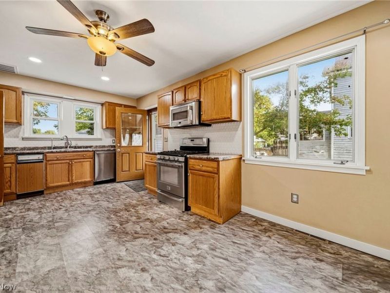532 State Street, Conneaut, OH 44030 Photo 15