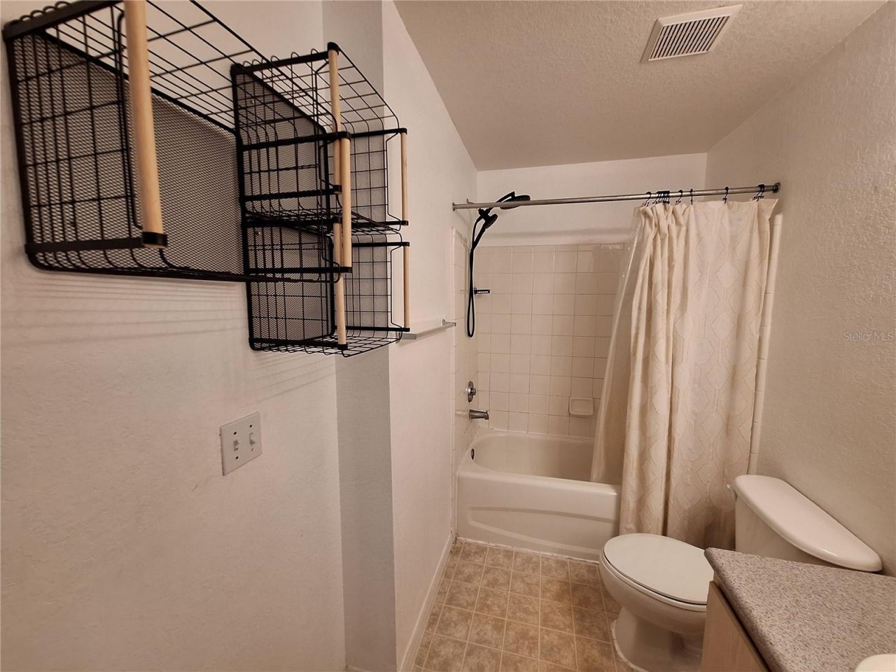 8809 Manor Loop, Unit 203, Bradenton, FL 34202 Photo