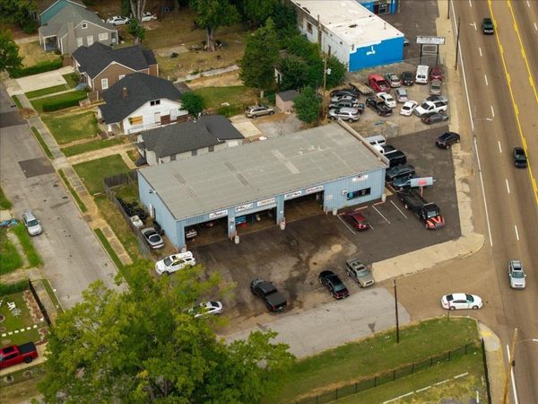 2597 LAMAR AVE, Memphis, TN 38114