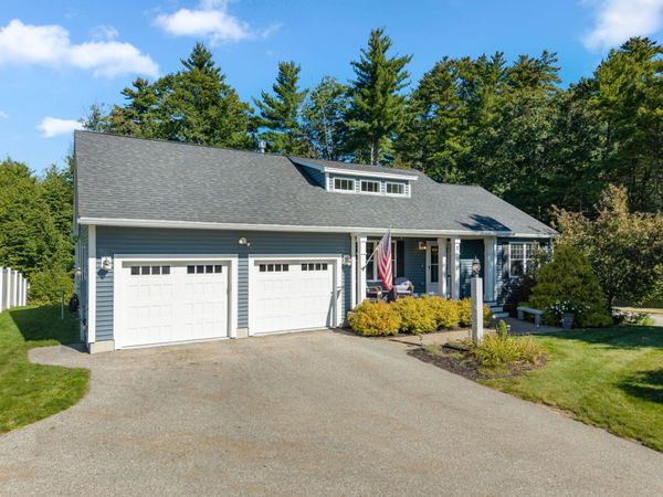 2 Firefly Circle, Somersworth, NH 03878