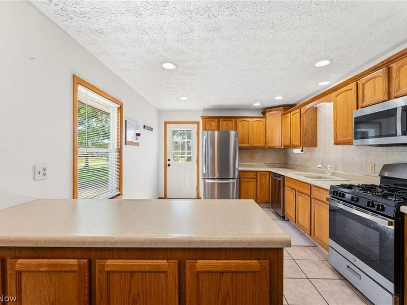 2531 Chestnut Street, Girard, OH 44420 Photo 4