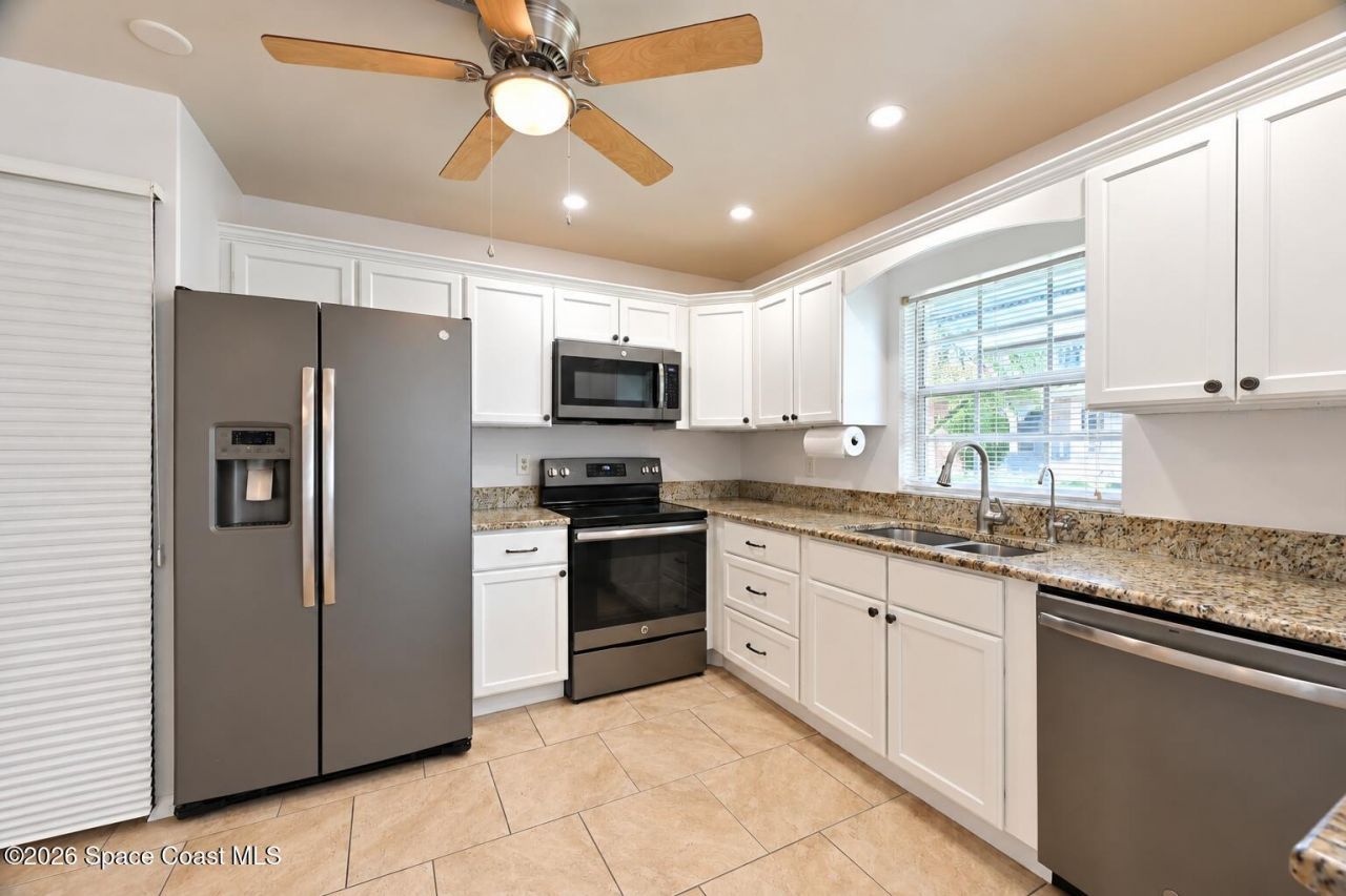 828 Timberview Drive, Unit A, Fort Pierce, FL 34982 Photo
