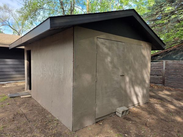 6417 Riverview Terrace NE, Fridley, MN 55432