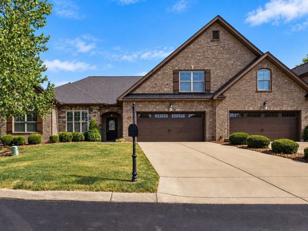 99 Silverstone Ln, Hermitage, TN 37076