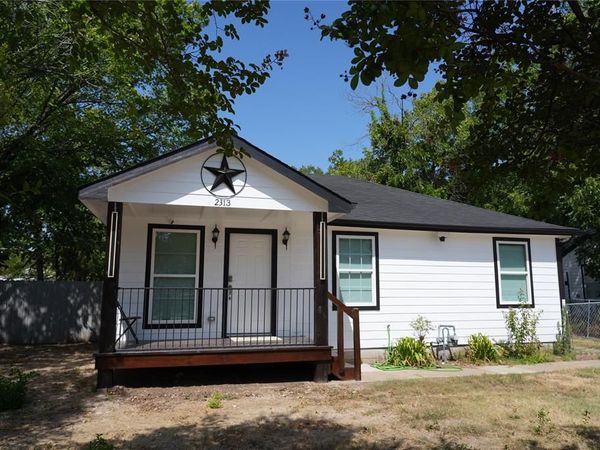2313 N Riverside Drive, Fort Worth, TX 76111