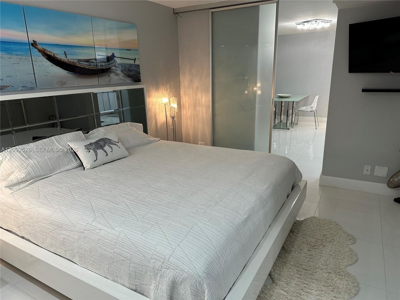 6039 Collins Ave, Unit 721, Miami Beach, FL 33140 Photo