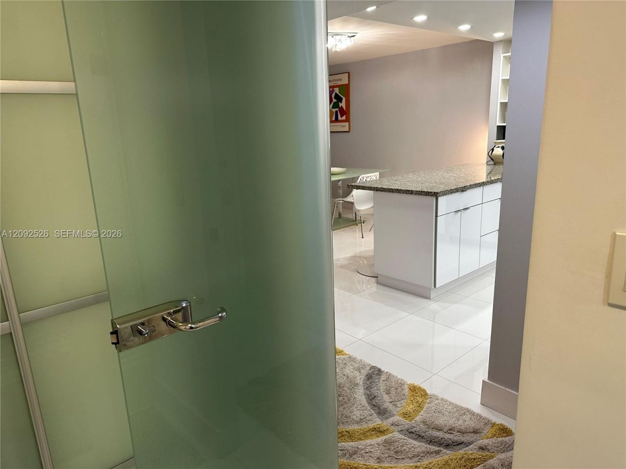 6039 Collins Ave, Unit 721, Miami Beach, FL 33140 Photo