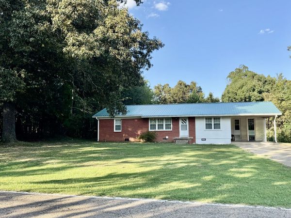 6090 Highway 190 , McKenzie, TN 38201