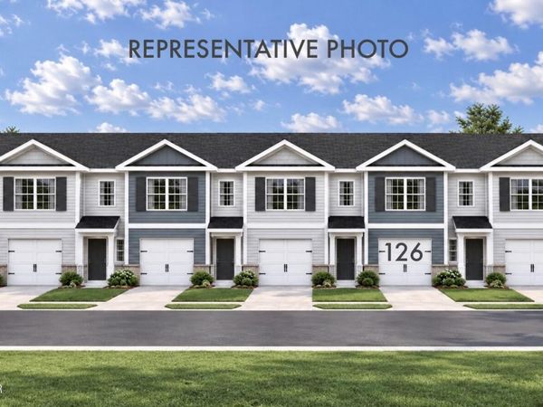 126 Bancroft Cove , Jackson, TN 38305