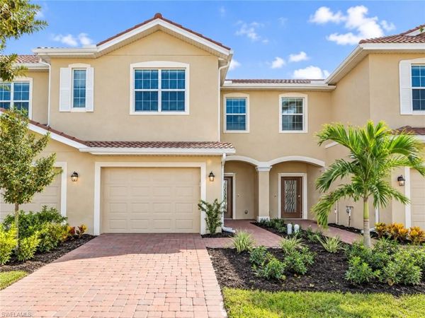 2893 Citrus ST , NAPLES, FL 34120