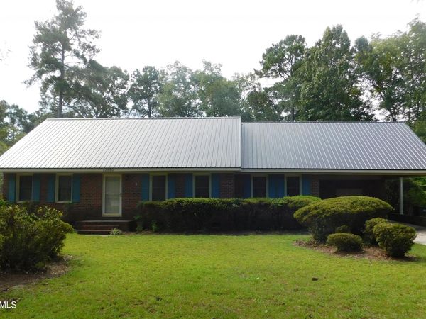 12460 Laurelcrest Road , Laurinburg, NC 28352