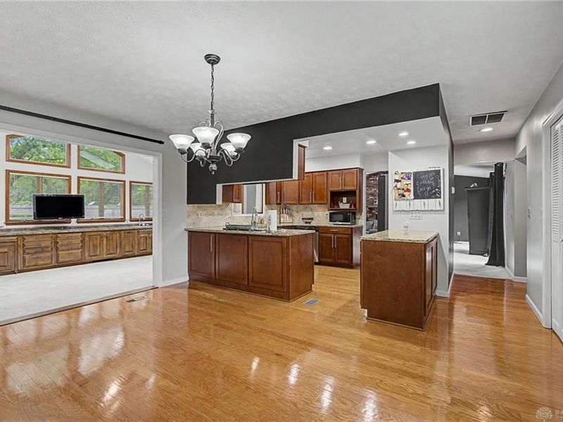 2180 Woodstock Court, Troy, OH 45373 Photo 13