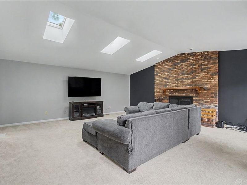 2180 Woodstock Court, Troy, OH 45373 Photo 7