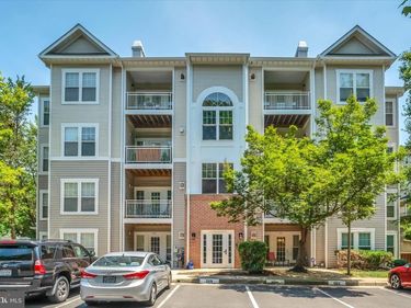 1516 N POINT DRIVE , Unit 0001, RESTON, VA 20194