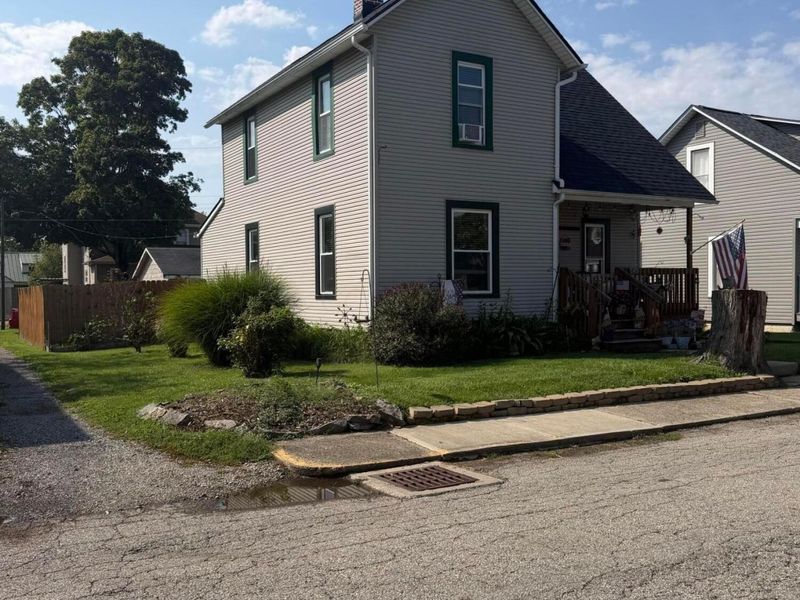 143 S Chester Street, West Jefferson, OH 43162 Photo 2