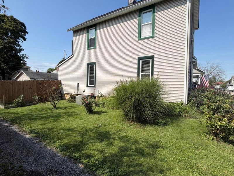 143 S Chester Street, West Jefferson, OH 43162 Photo 4