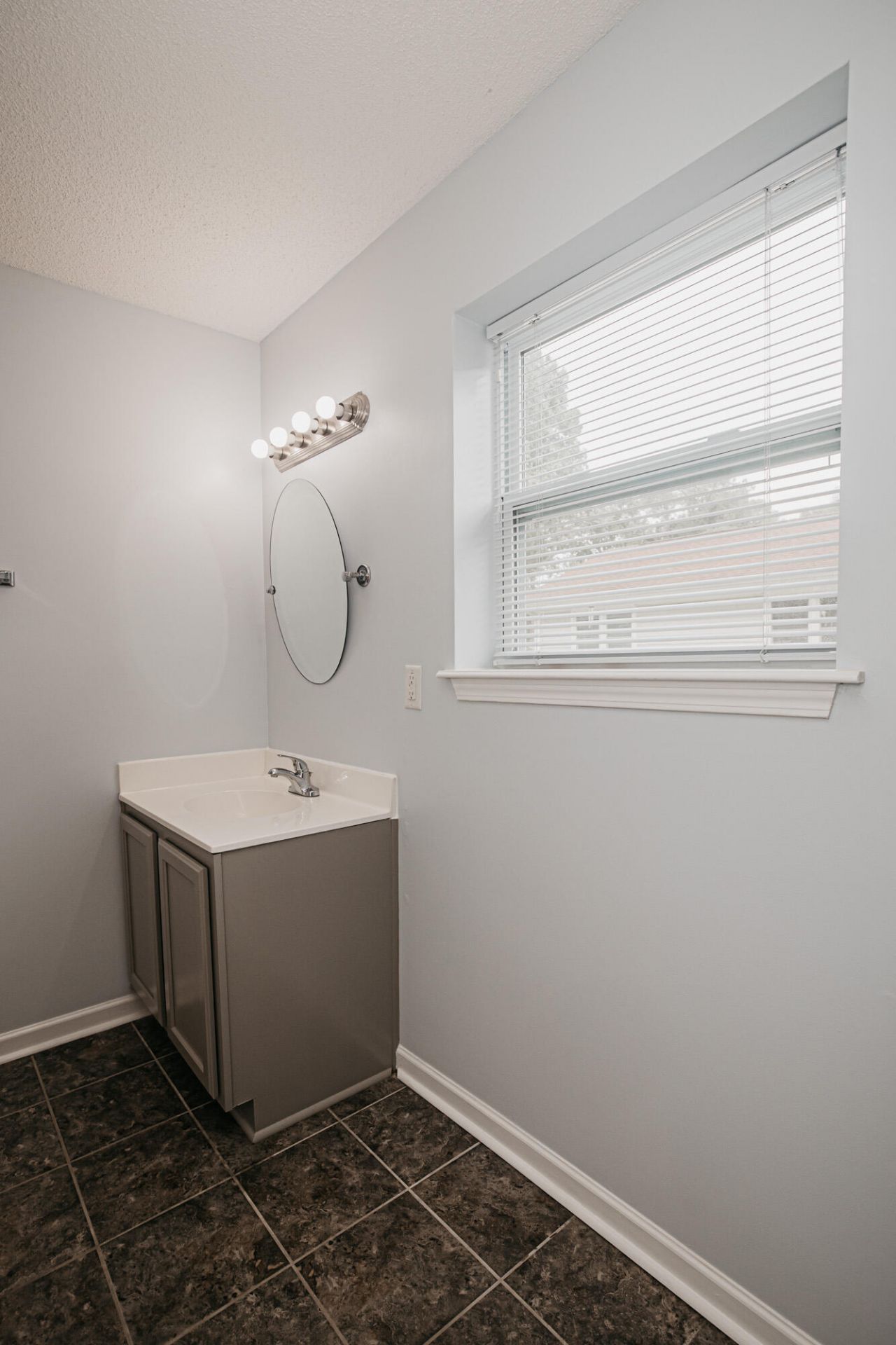 2956 Bobo Road Photo 14