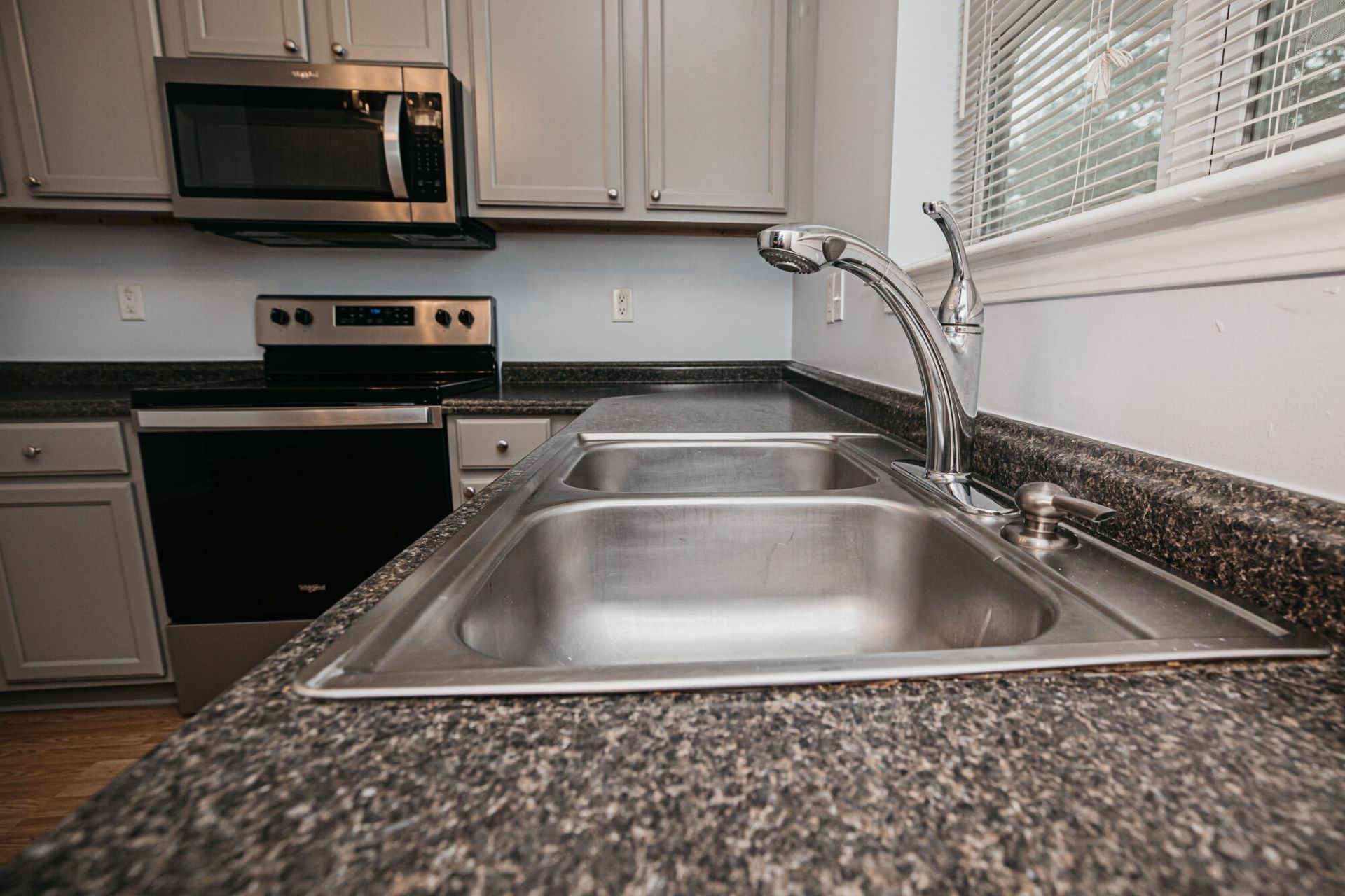 2956 Bobo Road Photo 6