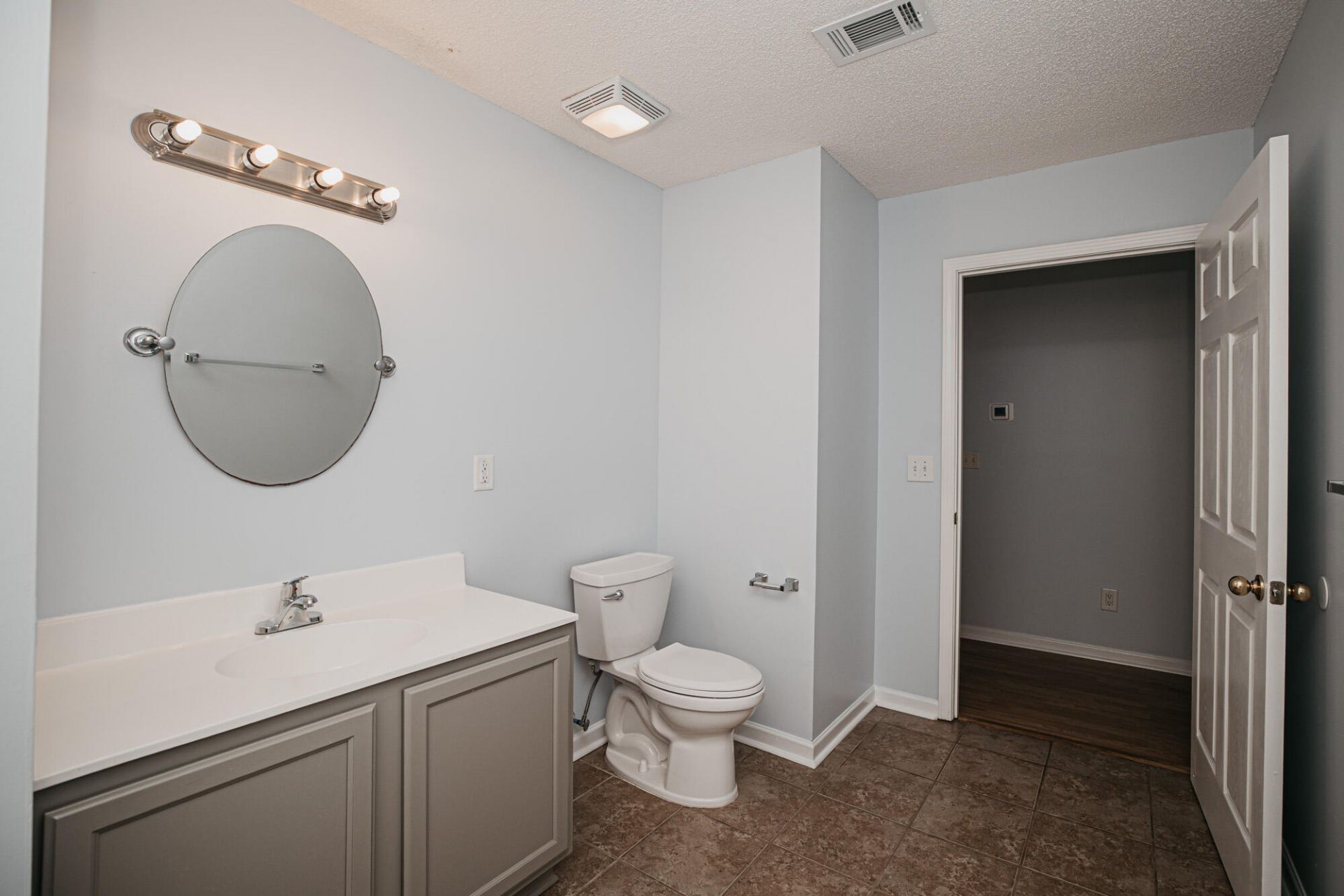 2956 Bobo Road Photo 9