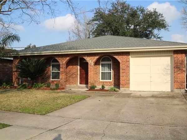 1613 N WOODLAWN Drive , Metairie, LA 70001