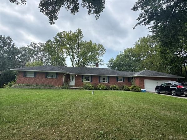 11794 S Wolf Creek Pike, Brookville, OH 45309