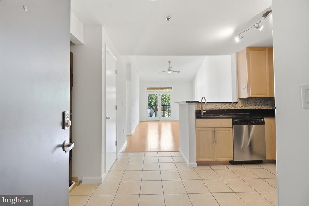 1201 E West Highway, Unit 403, Silver Spring, MD 20910 Main Photo