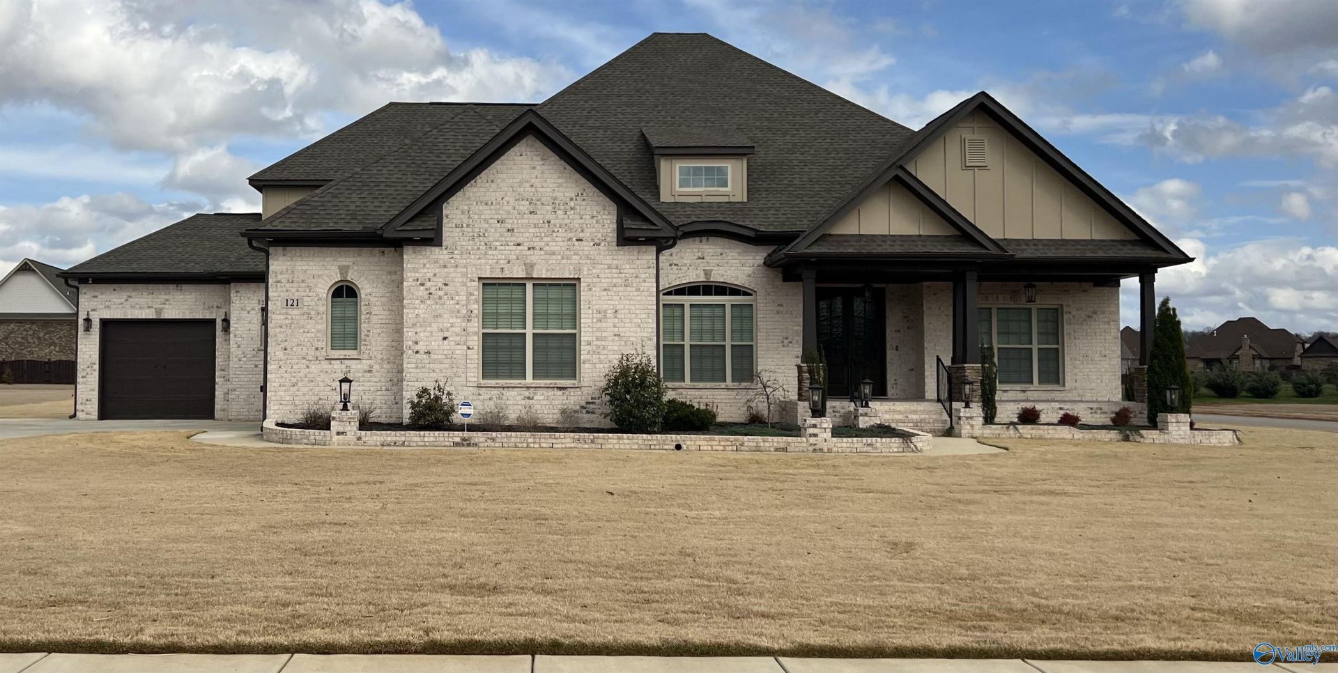 19 Bluff Creek, Huntsville, AL 35803 Main Photo