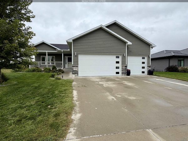 1501 Country Club Drive, Elk Point, SD 57025