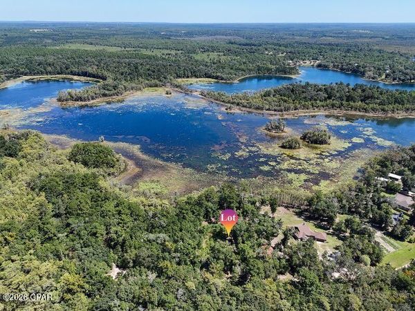 3126 Magnolia Drive , Chipley, FL 32428