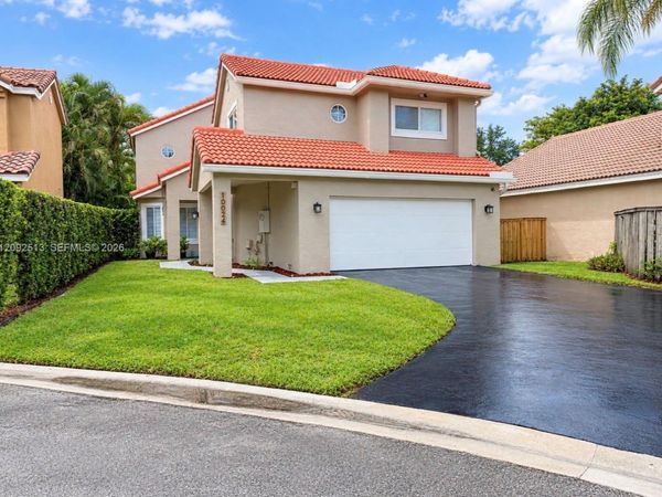 10024 NW 4th St , Plantation, FL 33324