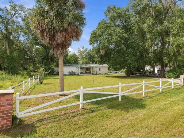 17490 SE 24TH LANE ROAD , SILVER SPRINGS, FL 34488