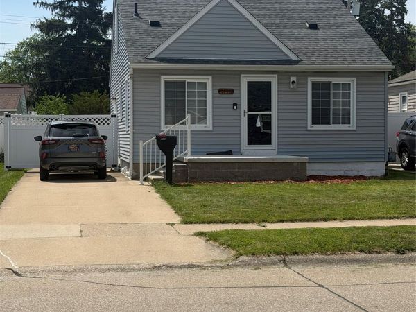 1136 10th Street, Wyandotte, Mi 48192