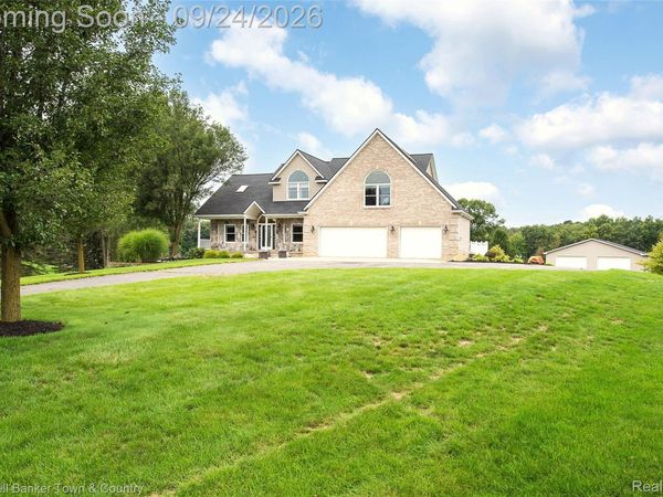 1862 Odyssey Drive, Brighton Township, Mi 48114